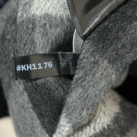 KITH Large Check Reversible Becker
Wool Coat- Charcoal Grey KH1176-105 Small - Picture 10 of 10